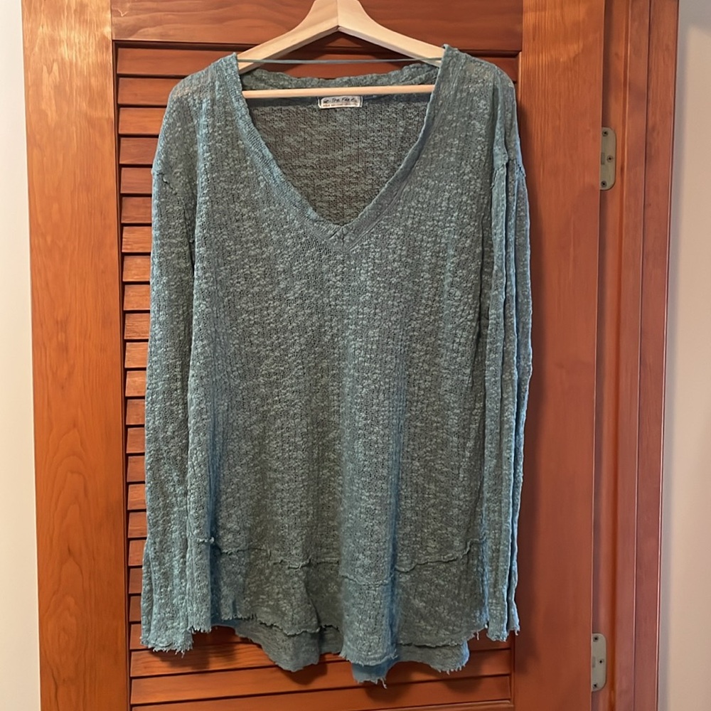 Grey-blue top